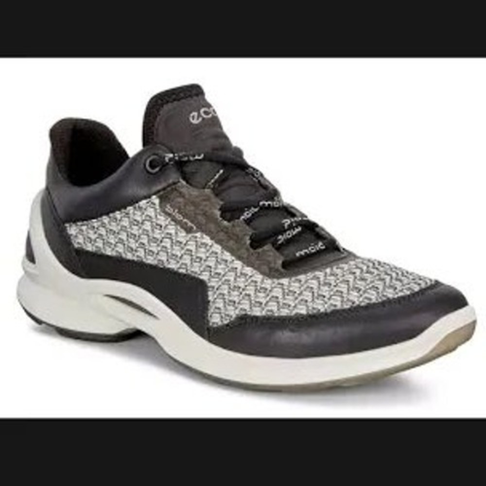 ECCO black & white‎ Biom fjuel sneakers women's size 40 9.5 casual comfort shoes